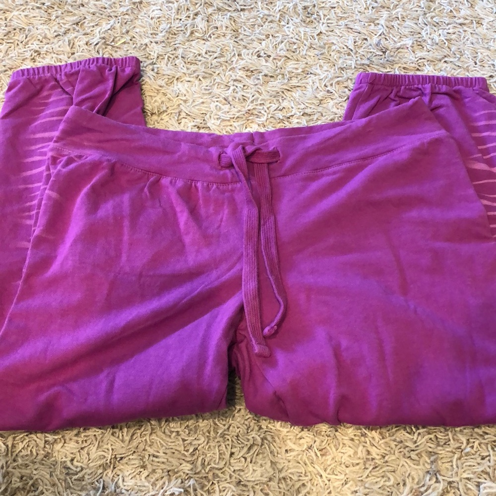 Fabletics Size Small Bundle 2 Capris And Jacket - image 4